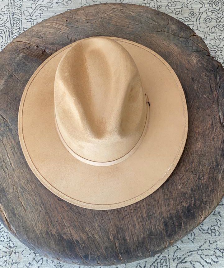 Sombrero de gamuza